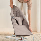 Bouncer Bliss - Woven, Petal quilt - Sand Grey